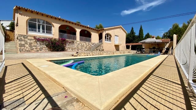 3 sovrum Villa till salu i Benissa med pool - 849 500 € (Ref: 9699887)