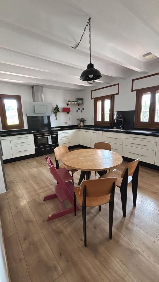 5 makuuhuone Maalaistalo myytävänä paikassa Alfaz del Pi / L'Alfas del Pi mukana 
autotalli - 1 495 000 € (Ref: 9699888)