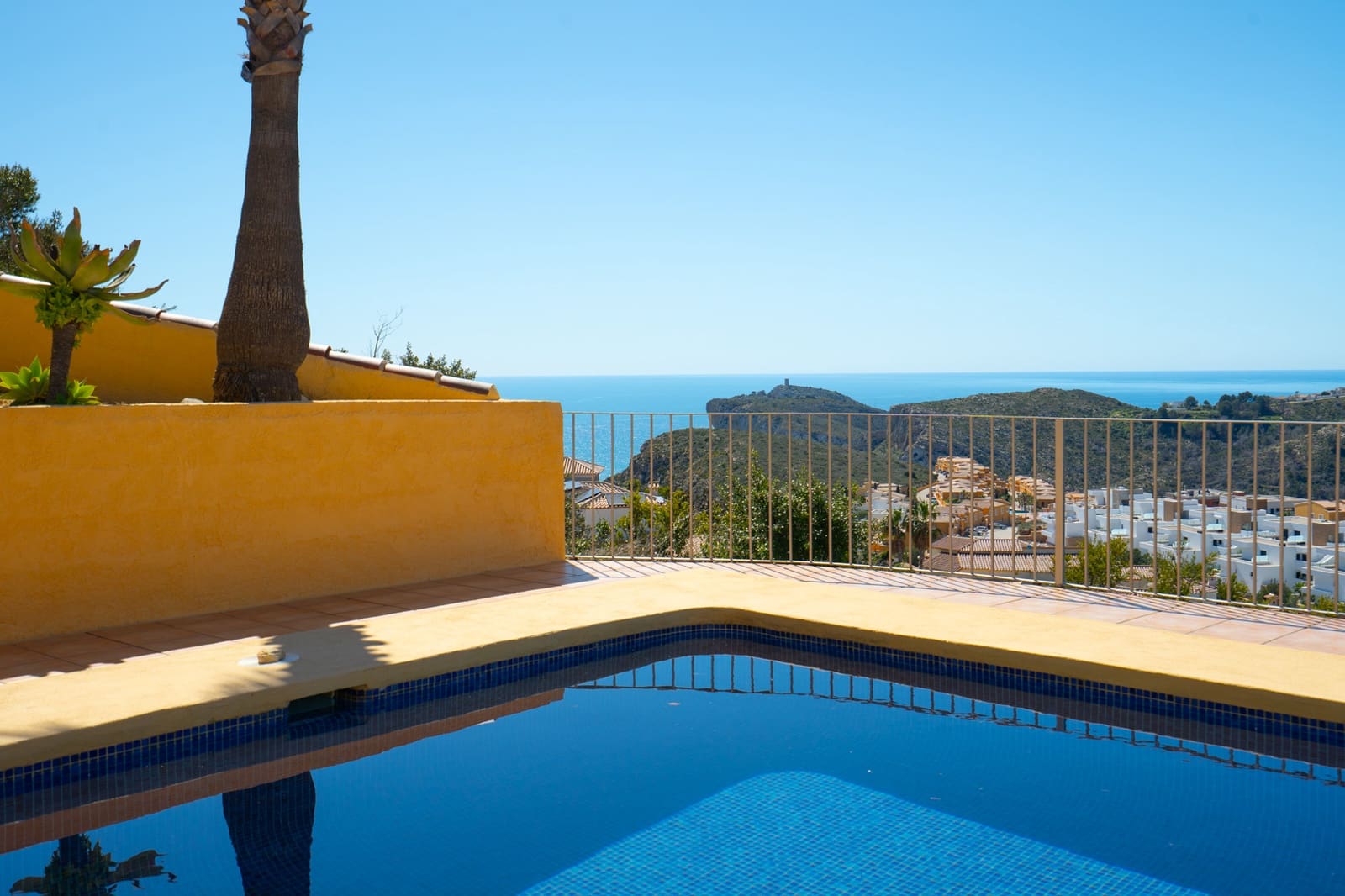 4 soveværelse Villa til salg i Benitachell / Benitatxell med swimmingpool - € 745.000 (Ref: 9720347)