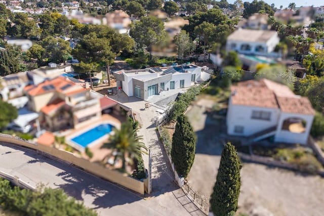 3 soveværelse Villa til salg i Calpe / Calp med swimmingpool - € 799.000 (Ref: 9720348)