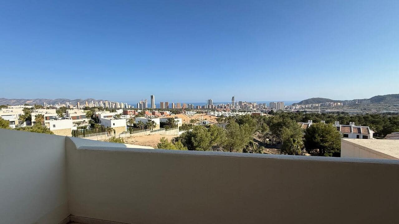 3 bedroom Apartment for sale in Finestrat with pool - € 450,000 (Ref: 9778476)