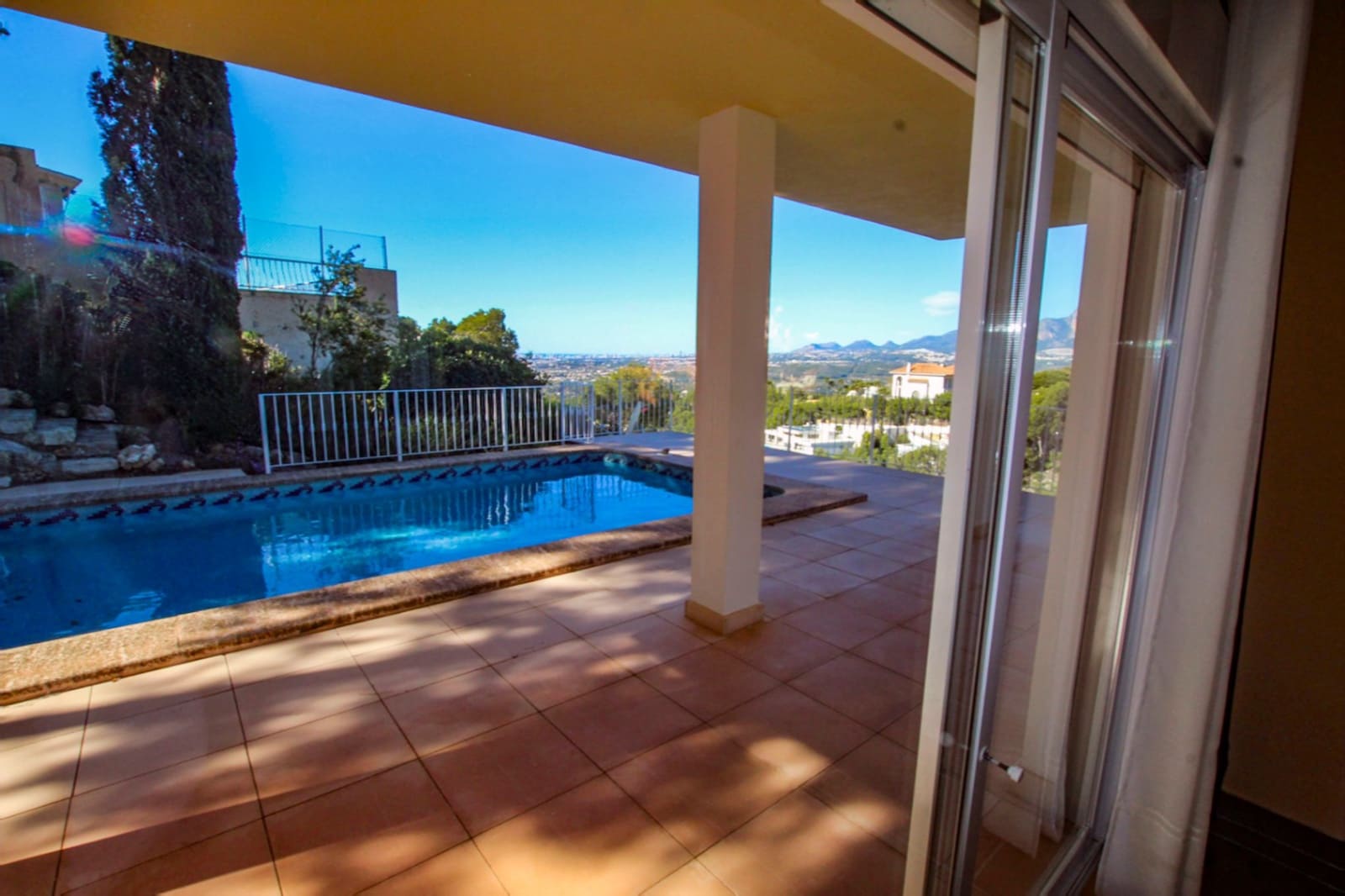 4 bedroom Villa for sale in Altea with pool garage - € 849,000 (Ref: 9778477)