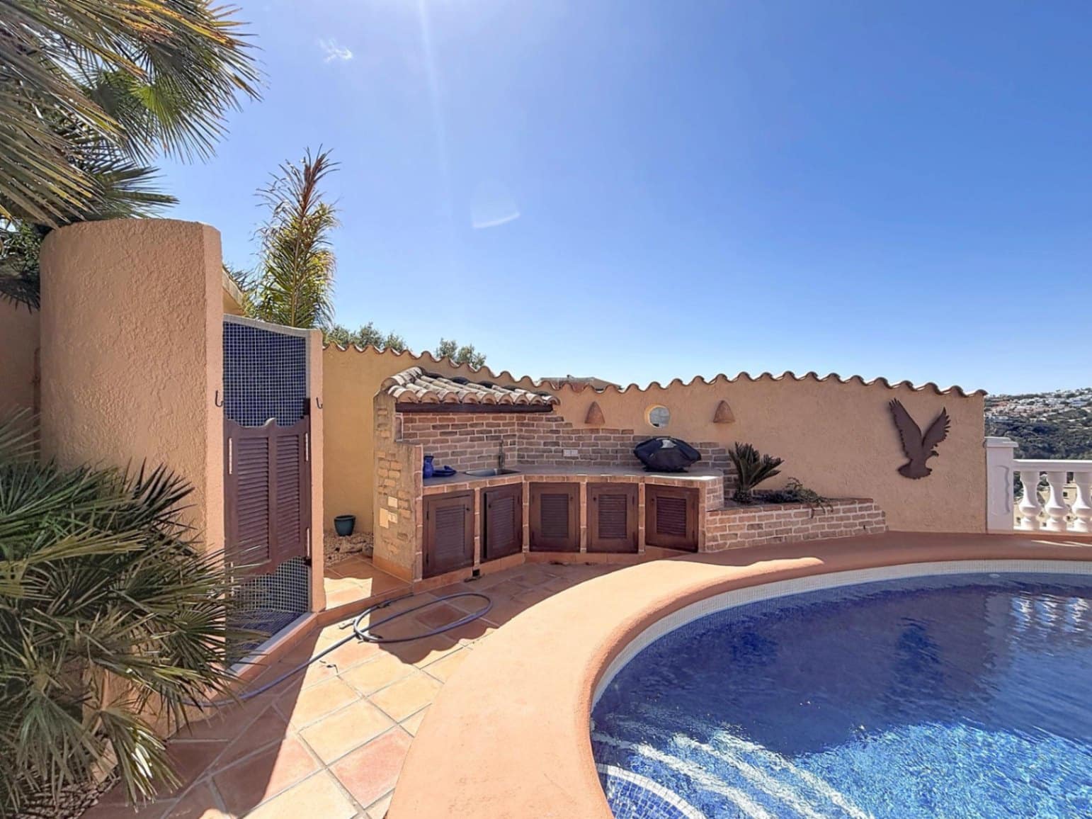 3 bedroom Villa for sale in Benitachell / Benitatxell with pool garage - € 890,000 (Ref: 9802520)