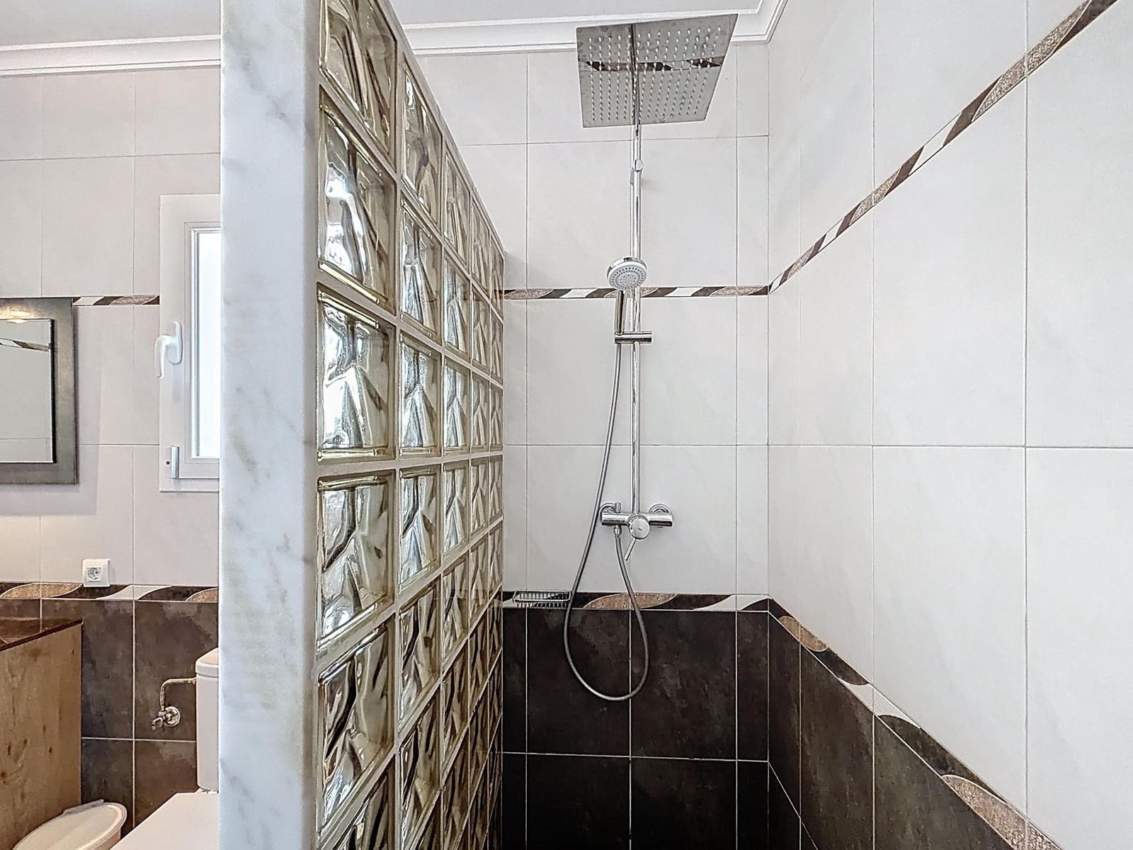 4 chambre Villa/Maison à vendre à Benitachell / Benitatxell avec piscine garage - 995 000 € (Ref: 9802521)