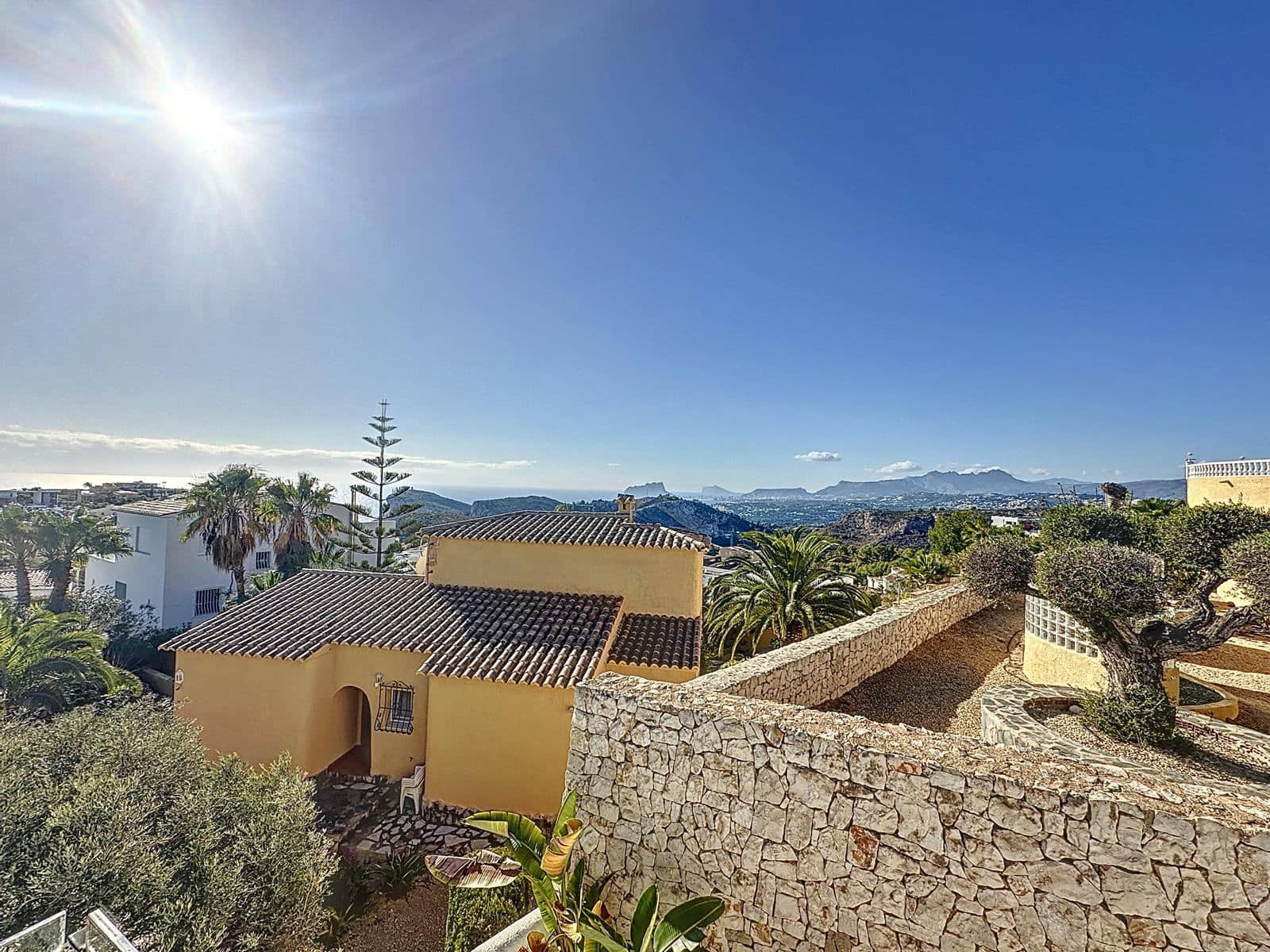 5 bedroom Villa for sale in Benitachell / Benitatxell with pool garage - € 1,199,999 (Ref: 9802528)