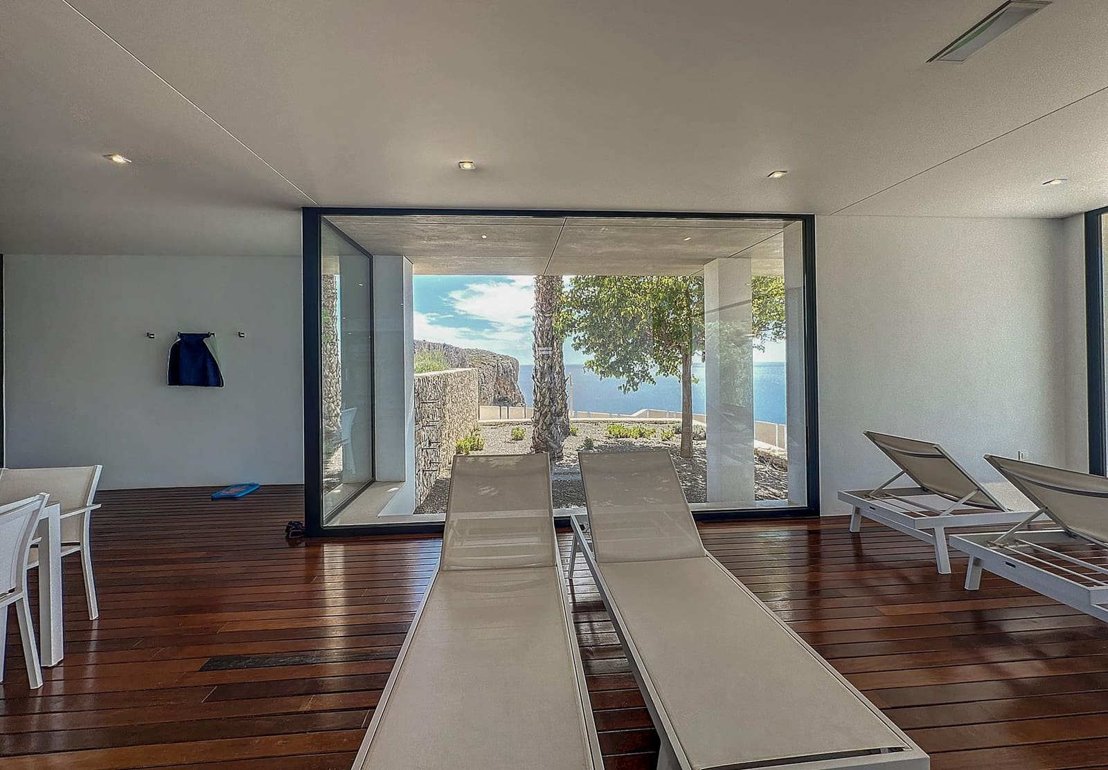 Apartamento de 3 habitaciones en Benitachell / Benitatxell en venta con piscina garaje - 825.000 € (Ref: 9802531)