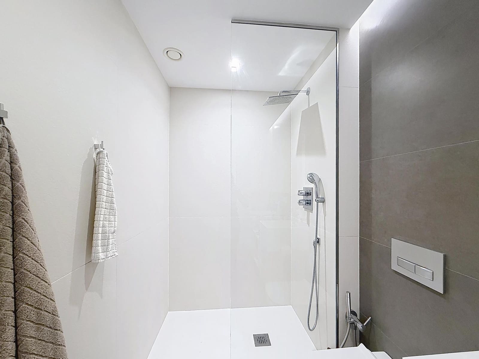 Apartamento de 3 habitaciones en Benitachell / Benitatxell en venta con piscina garaje - 825.000 € (Ref: 9802531)