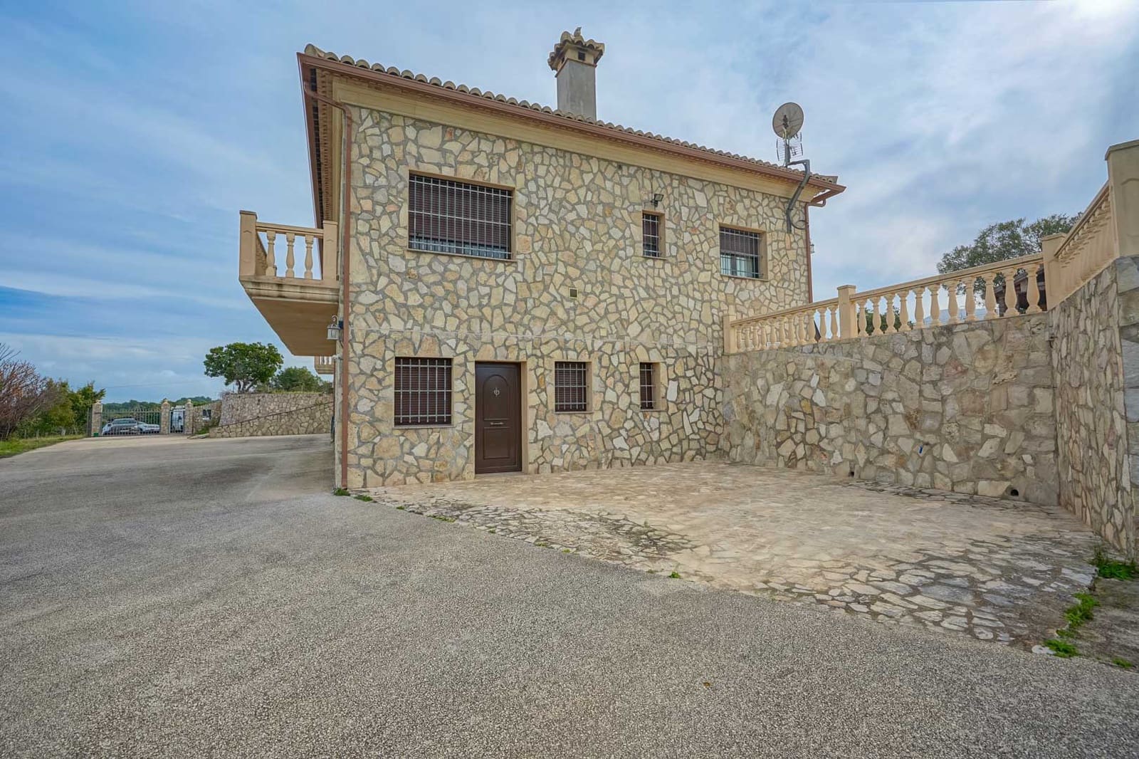 4 bedroom Villa for sale in Benitachell / Benitatxell with pool garage - € 1,240,000 (Ref: 9807276)