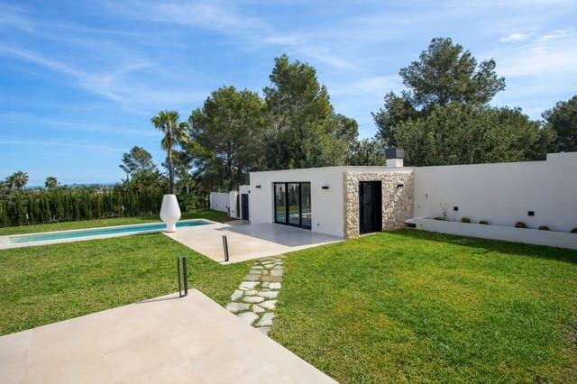 3 bedroom Villa for sale in Dénia with pool - € 1,595,000 (Ref: 9813541)