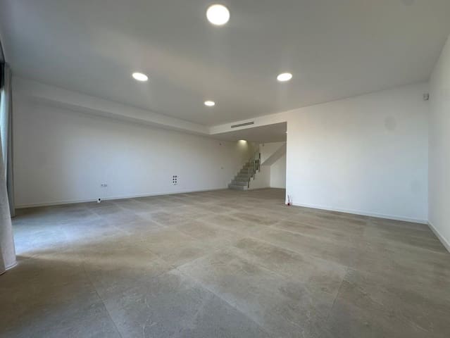 3 sypialnia Apartament na sprzedaż w Finestrat z basenem garażem - 590 000 € (Ref: 9821708)