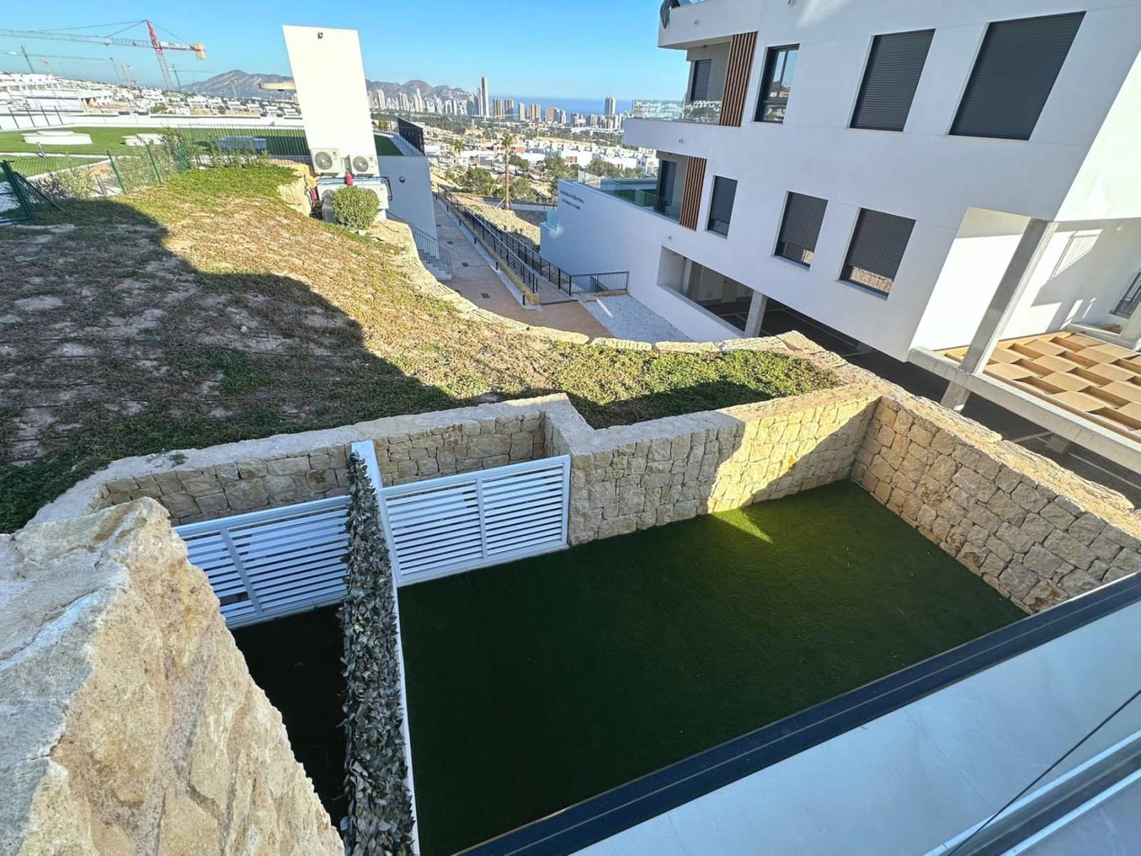 3 bedroom Apartment for sale in Finestrat with pool garage - € 590,000 (Ref: 9821708)