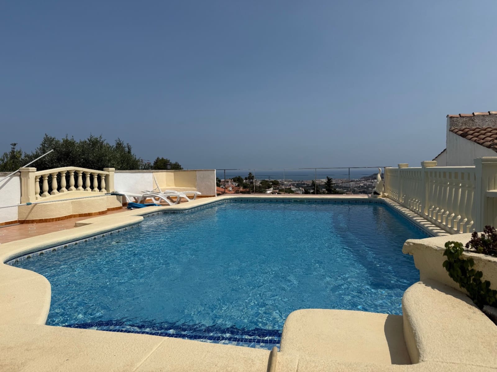3 Zimmer Villa zu verkaufen in Denia mit Pool Garage - 475.000 € (Ref: 9836729)