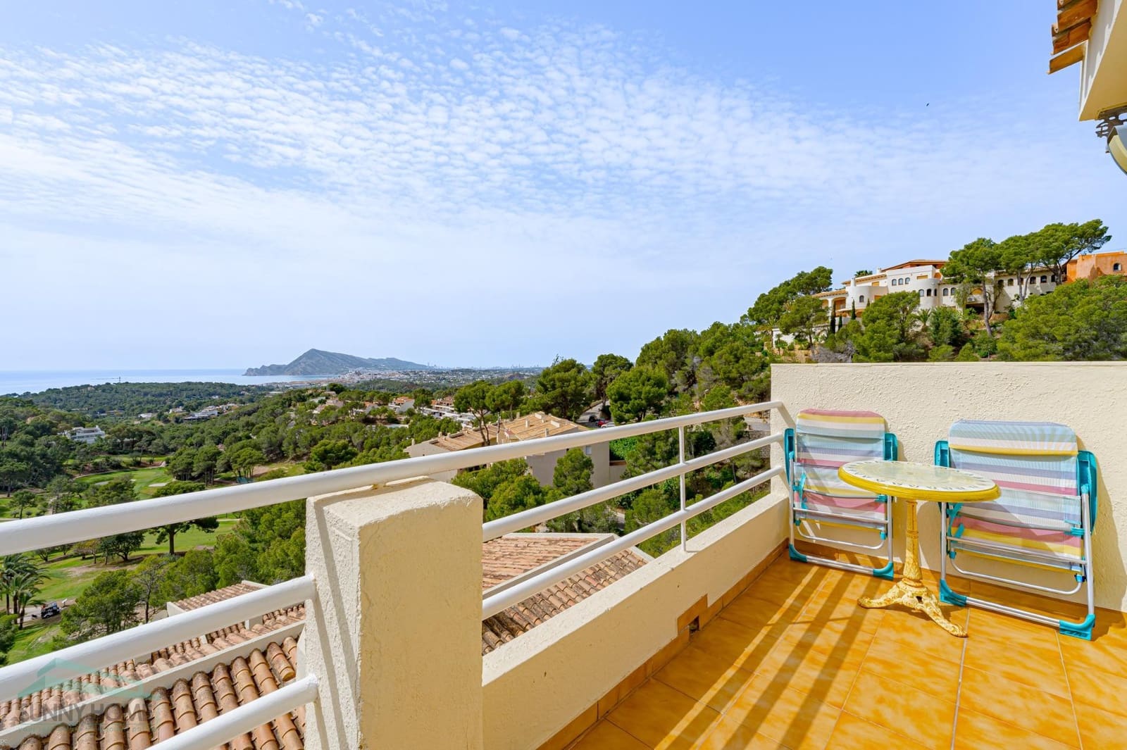 3 bedroom Apartment for sale in Altea with pool garage - € 495,000 (Ref: 9844782)