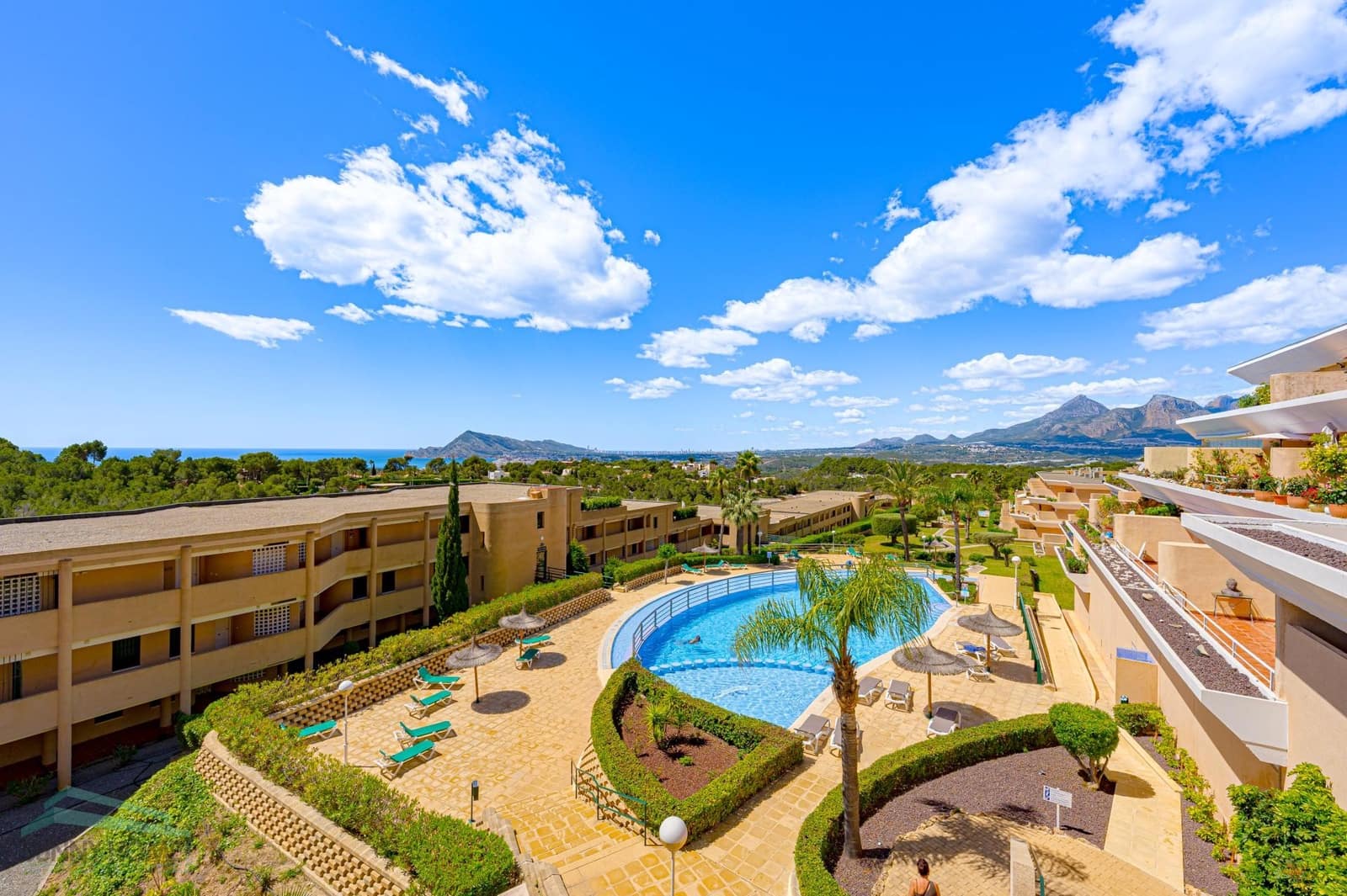 3 bedroom Apartment for sale in Altea with pool garage - € 475,000 (Ref: 9847758)