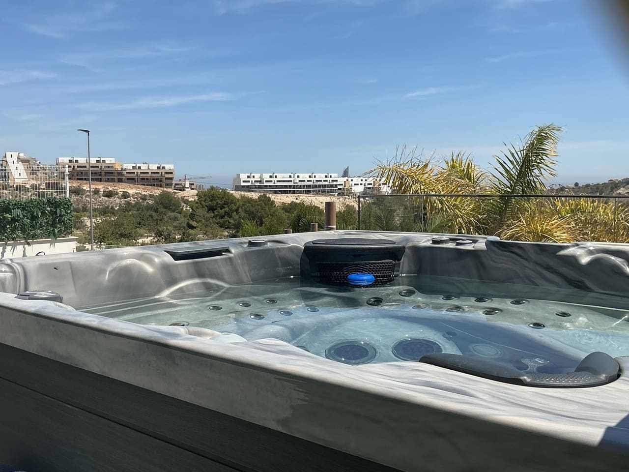 3 bedroom Villa for sale in Finestrat with pool - € 849,000 (Ref: 9854648)
