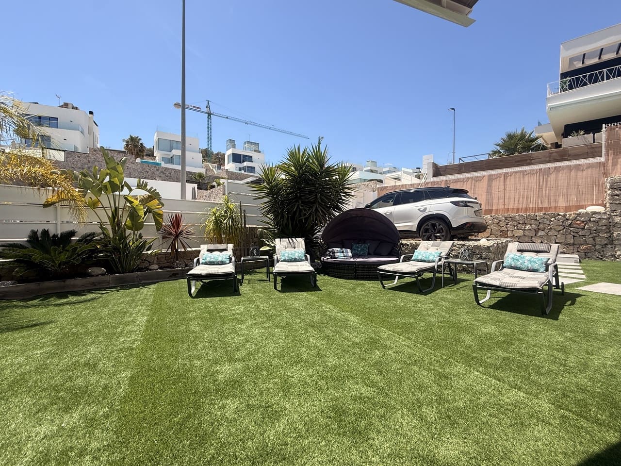 3 bedroom Villa for sale in Finestrat with pool - € 849,000 (Ref: 9854648)