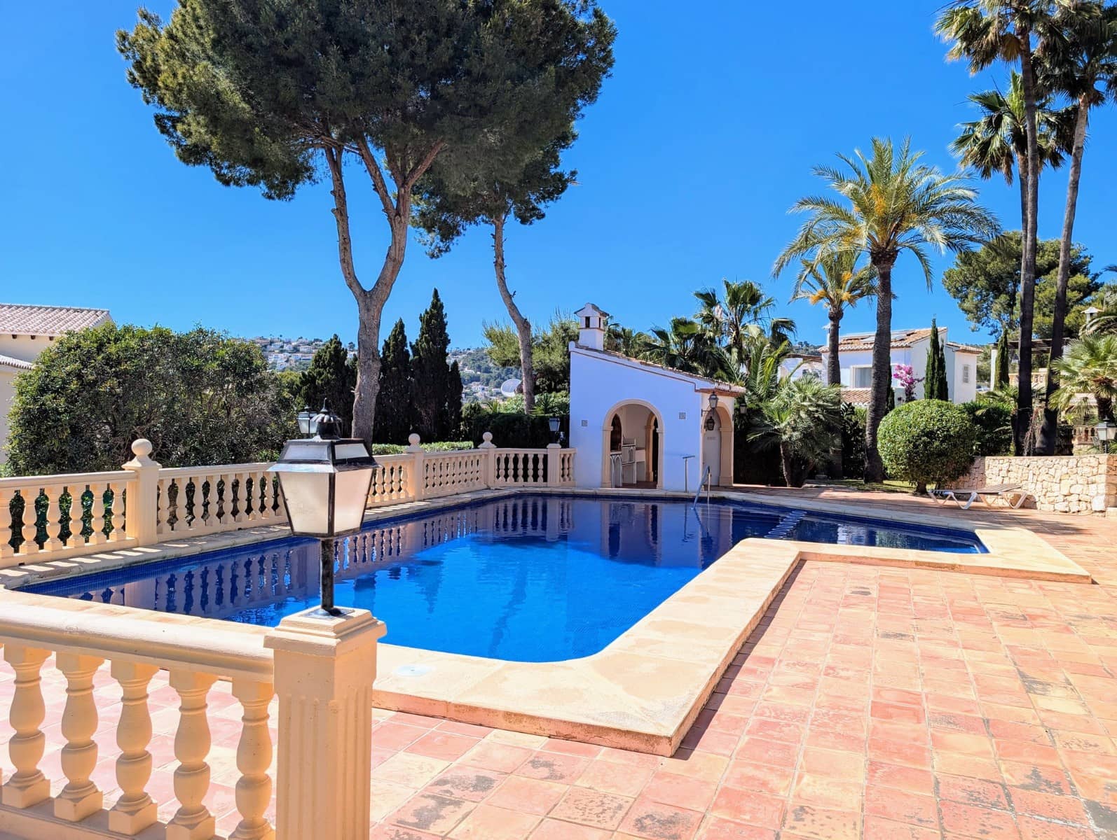 3 soverom Villa til salgs i Moraira med svømmebasseng garasje - € 525 000 (Ref: 9860247)