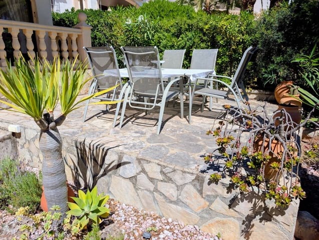 3 soverom Villa til salgs i Moraira, Teulada-Moraira med svømmebasseng garasje - € 525 000 (Ref: 9860247)