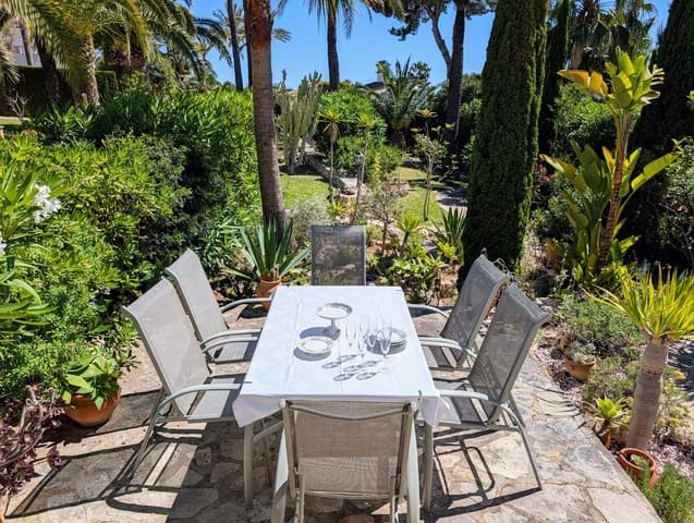 3 soverom Villa til salgs i Moraira, Teulada-Moraira med svømmebasseng garasje - € 525 000 (Ref: 9860247)