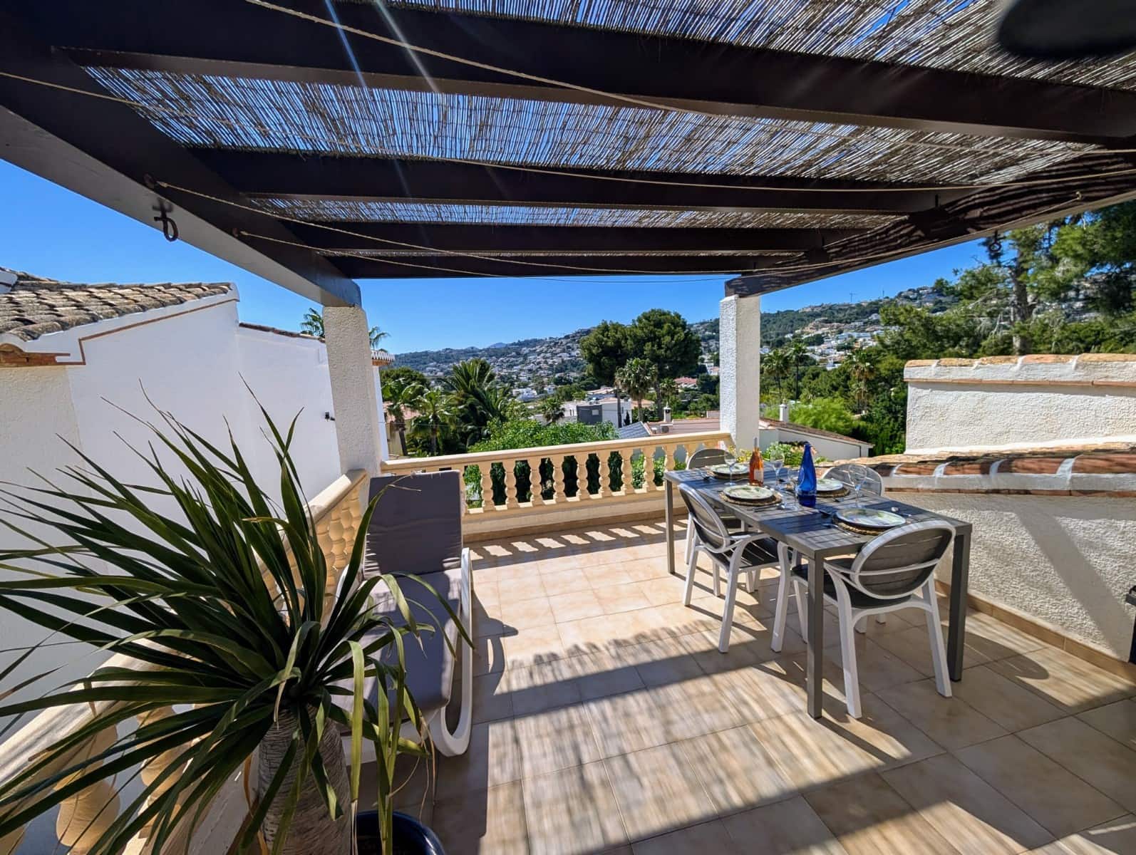 3 soverom Villa til salgs i Moraira med svømmebasseng garasje - € 525 000 (Ref: 9860247)