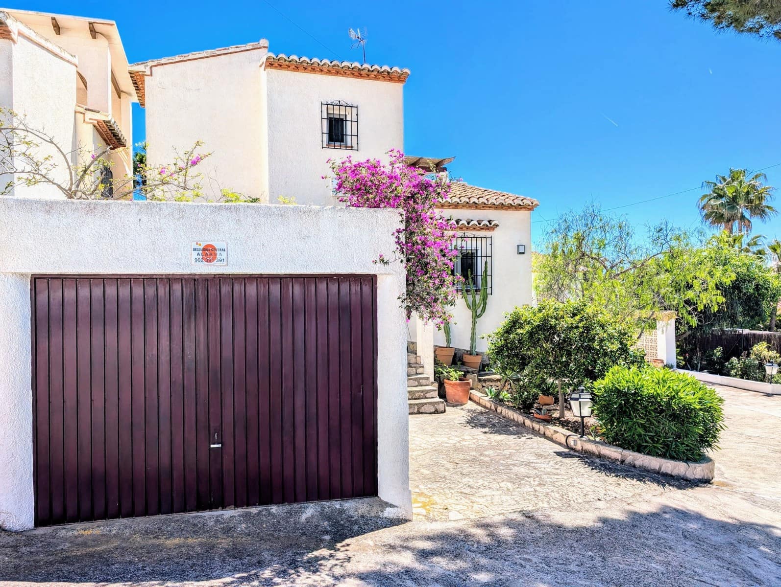 3 soverom Villa til salgs i Moraira med svømmebasseng garasje - € 525 000 (Ref: 9860247)