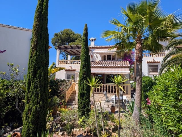 3 soverom Villa til salgs i Moraira, Teulada-Moraira med svømmebasseng garasje - € 525 000 (Ref: 9860247)