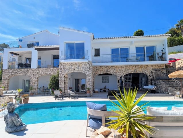 4 quarto Moradia para venda em Javea / Xàbia com piscina garagem - 1 699 000 € (Ref: 9860248)