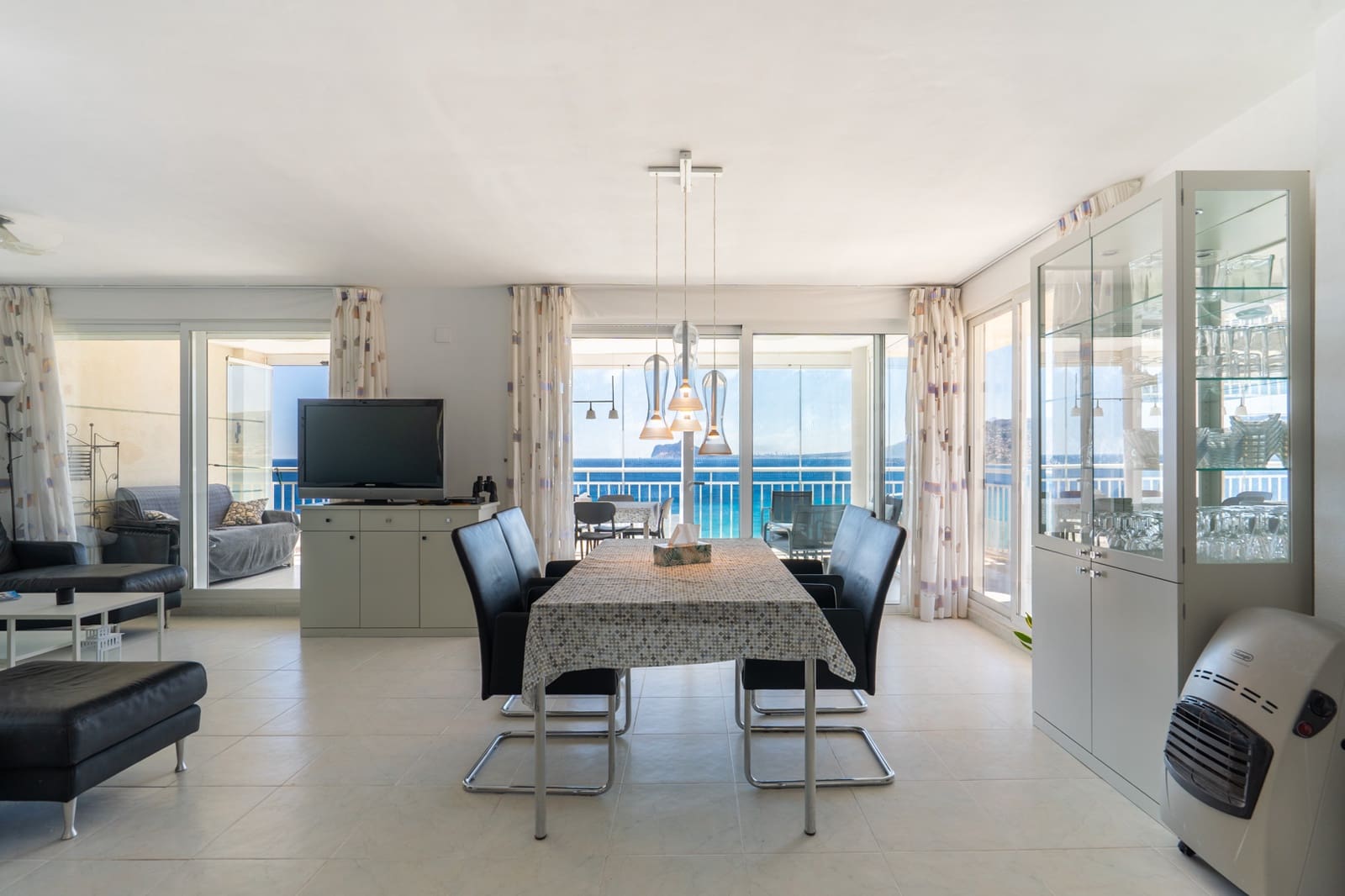 2 sovrum Lägenhet till salu i Calpe / Calp med pool garage - 890 000 € (Ref: 9873675)