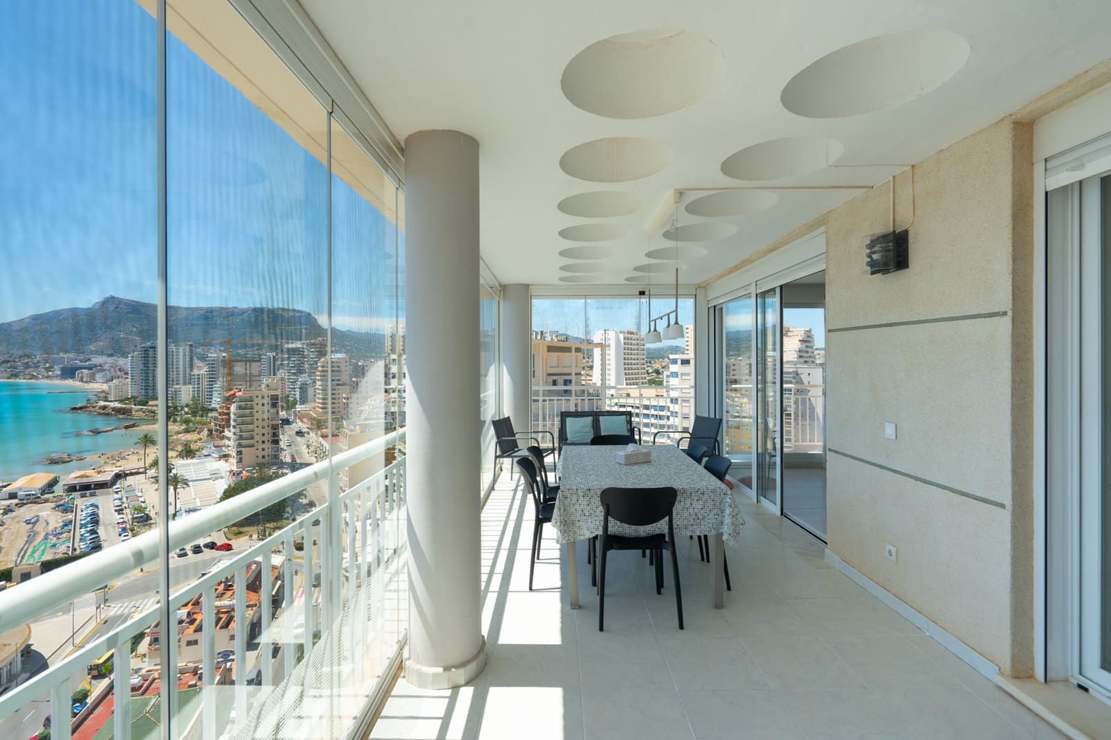 Apartamento de 5 habitaciones en Calpe / Calp en venta con piscina garaje - 1.780.000 € (Ref: 9873676)