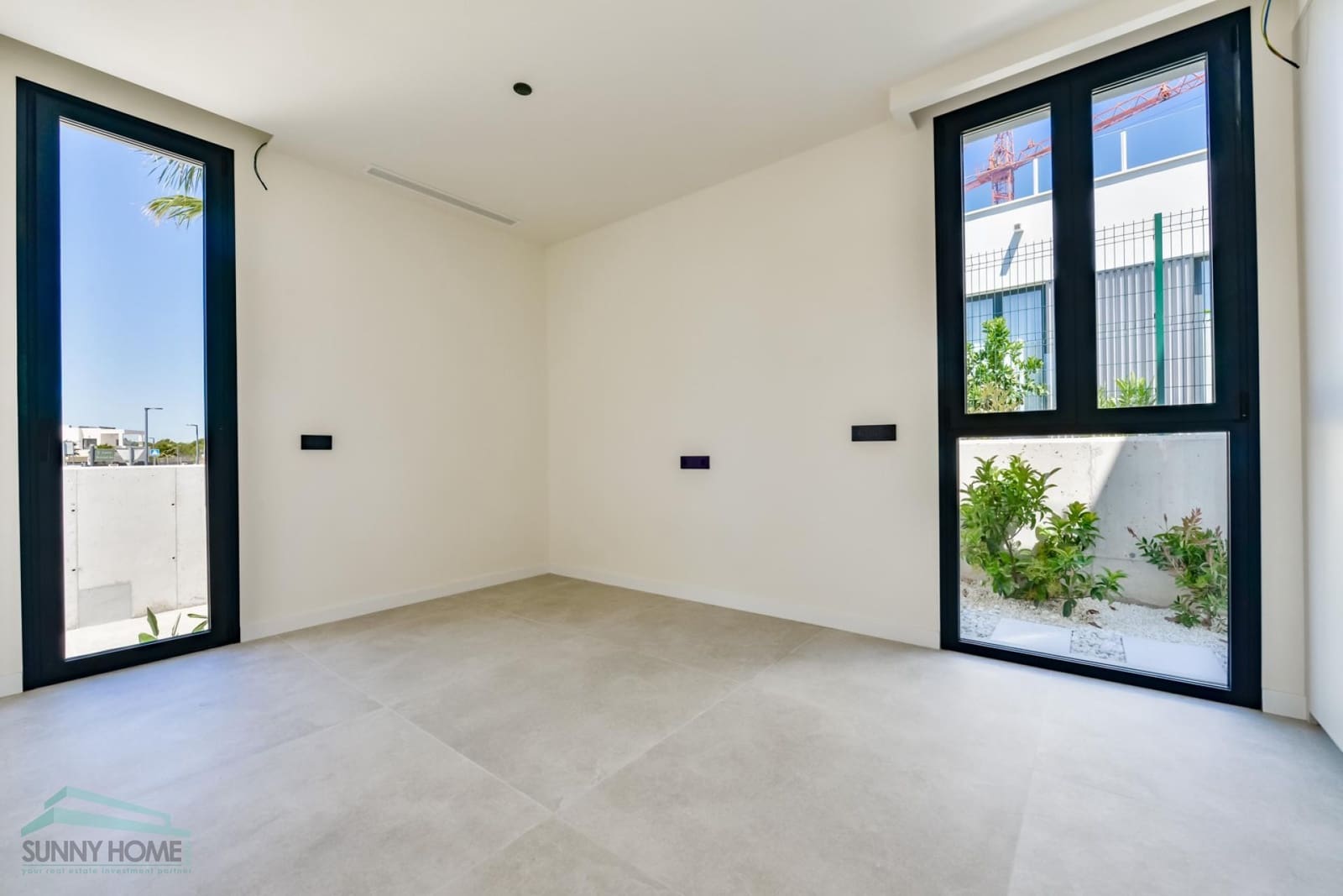 3 bedroom Villa for sale in Finestrat with garage - € 790,000 (Ref: 9879205)