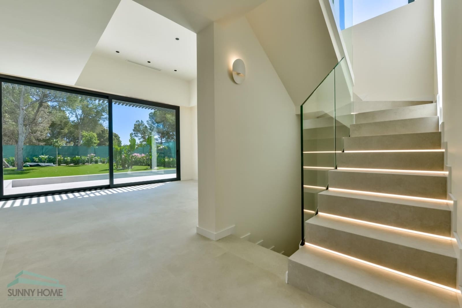 3 bedroom Villa for sale in Finestrat with garage - € 790,000 (Ref: 9879205)