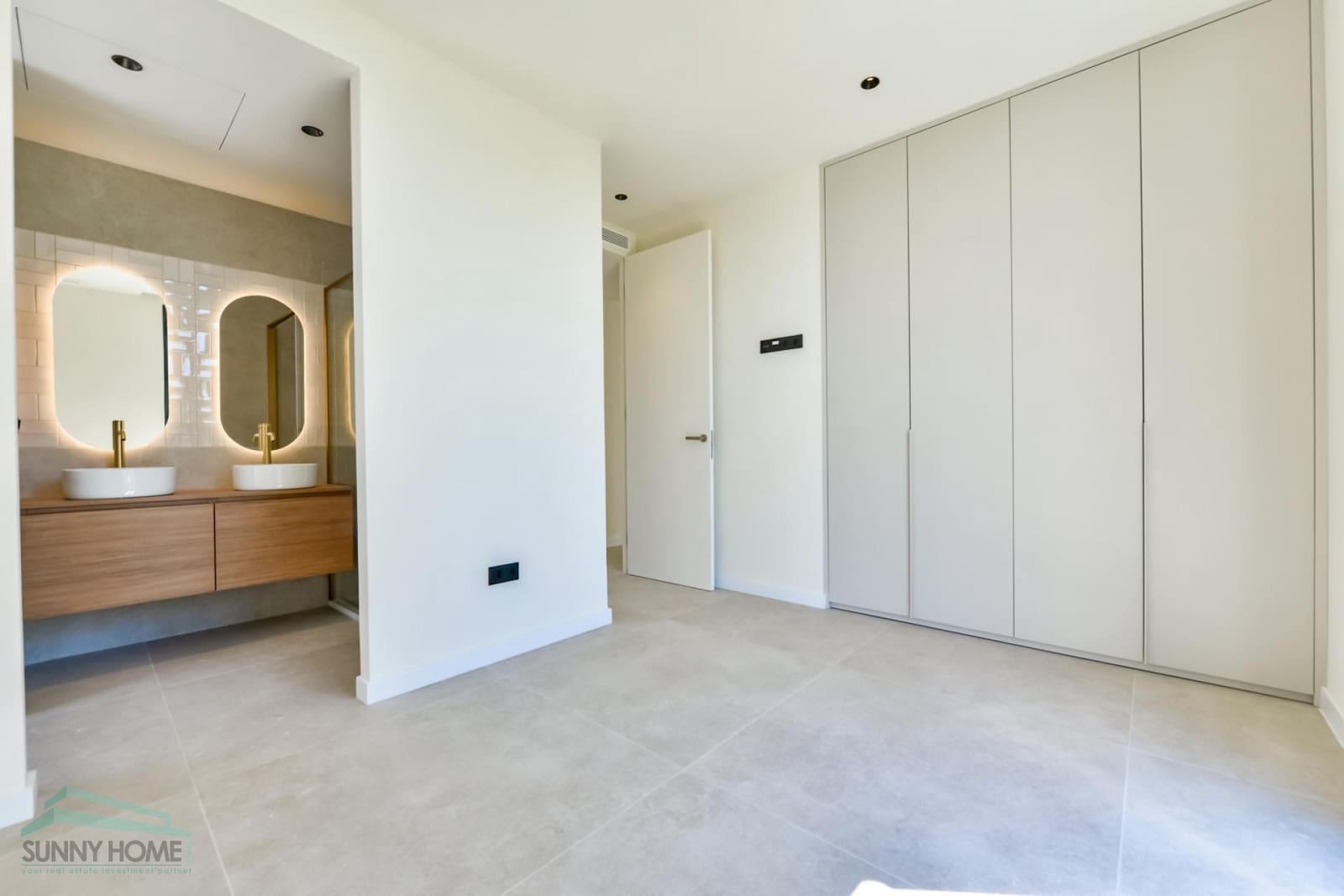 3 bedroom Villa for sale in Finestrat with garage - € 790,000 (Ref: 9879205)