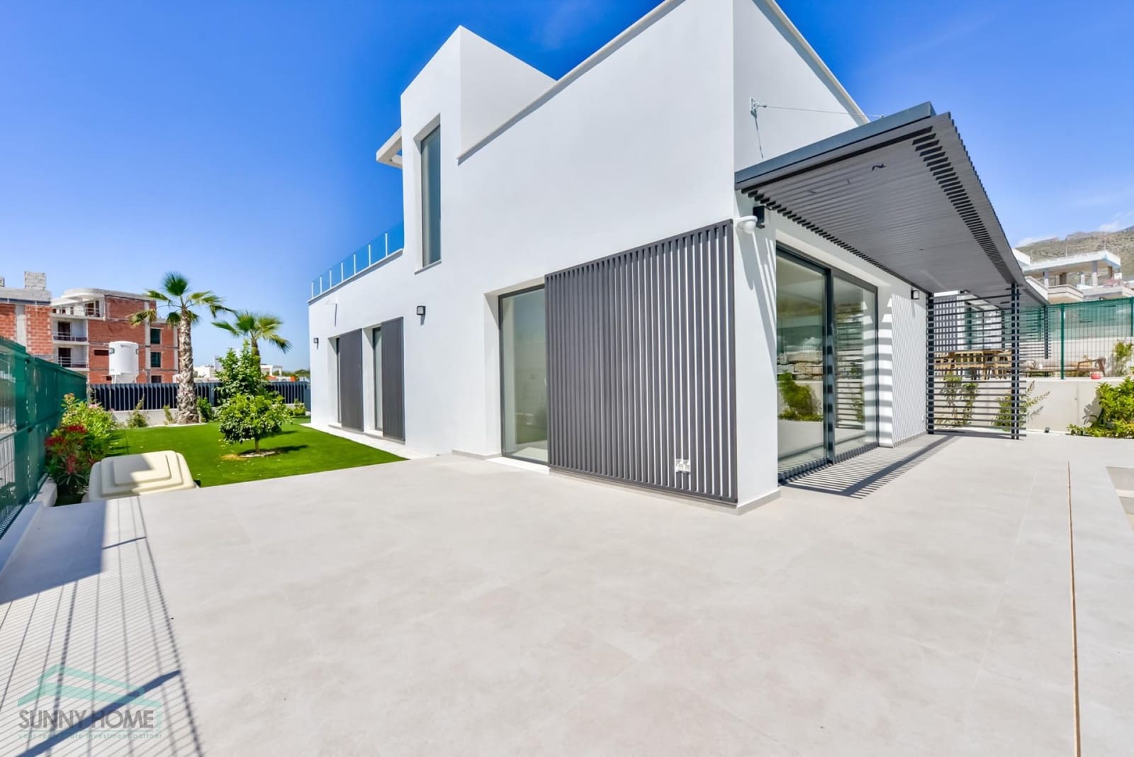 3 bedroom Villa for sale in Finestrat with garage - € 790,000 (Ref: 9879205)