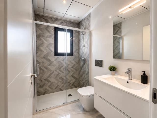 3 sypialnia Willa na sprzedaż w Polop z basenem garażem - 489 000 € (Ref: 9879207)
