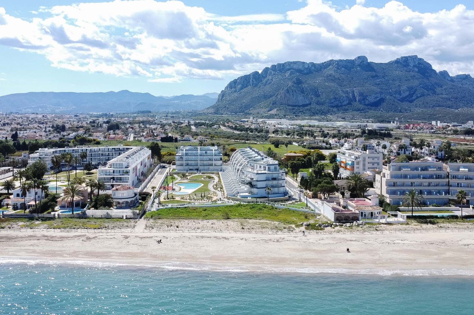 3 soveværelse Lejlighed til salg i Denia med swimmingpool garage - € 695.000 (Ref: 9882484)