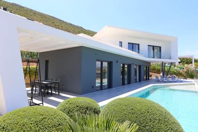 3 Zimmer Villa zu verkaufen in Javea / Xàbia mit Pool - 1.250.000 € (Ref: 9913458)