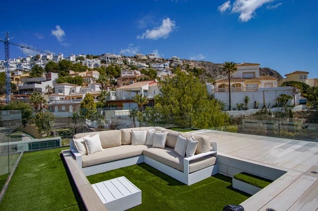 6 slaapkamer Villa te koop in Altea met zwembad garage - € 2.490.000 (Ref: 9913460)