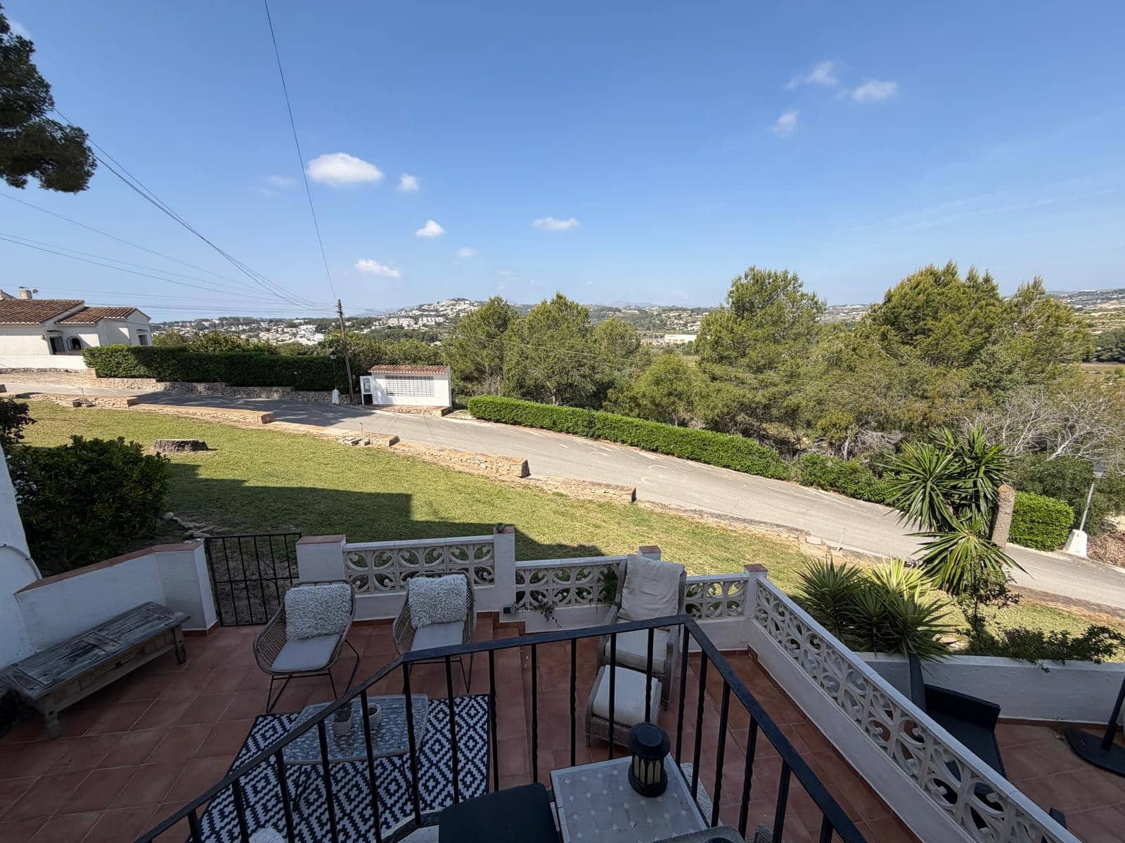 2 bedroom Townhouse for sale in Moraira with pool - € 325,000 (Ref: 9918639)