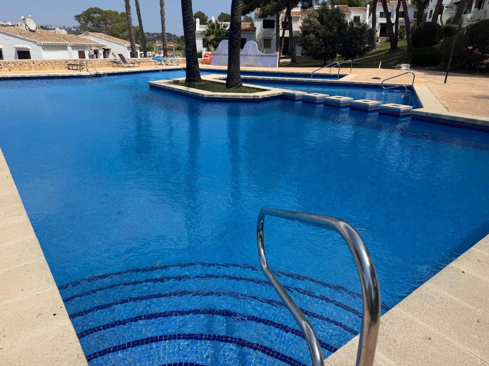 2 bedroom Townhouse for sale in Moraira with pool - € 325,000 (Ref: 9918639)