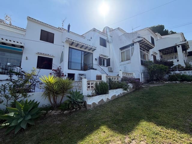 2 bedroom Townhouse for sale in Moraira, Teulada-Moraira with pool - € 325,000 (Ref: 9918639)
