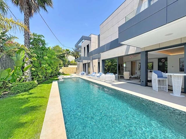 4 soveværelse Villa til salg i Calpe / Calp med swimmingpool garage - € 2.290.000 (Ref: 9918640)