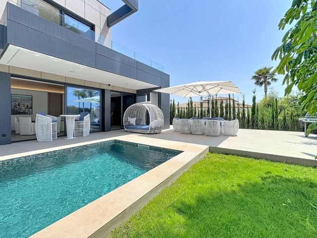 4 soveværelse Villa til salg i Calpe / Calp med swimmingpool garage - € 2.290.000 (Ref: 9918640)