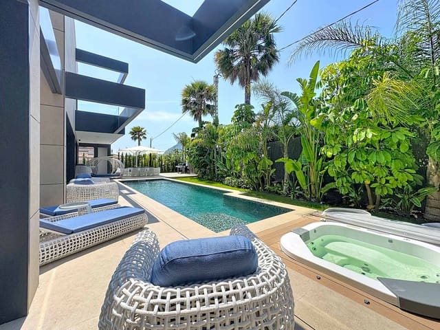4 soveværelse Villa til salg i Calpe / Calp med swimmingpool garage - € 2.290.000 (Ref: 9918640)