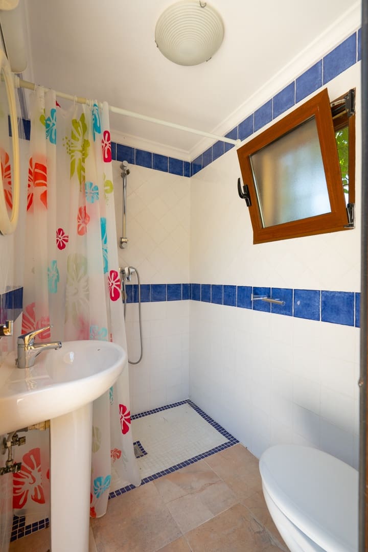 5 bedroom Villa for sale in Castell de Castells with pool garage - € 495,000 (Ref: 9921025)