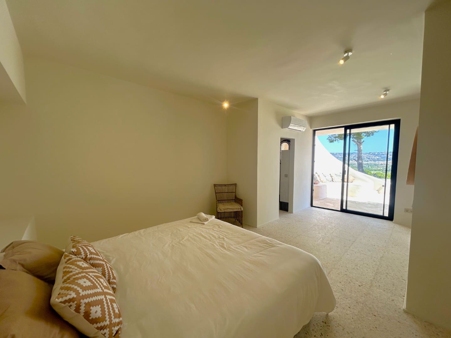 Chalet de 7 habitaciones en Javea / Xàbia en venta con piscina - 2.900.000 € (Ref: 9952835)
