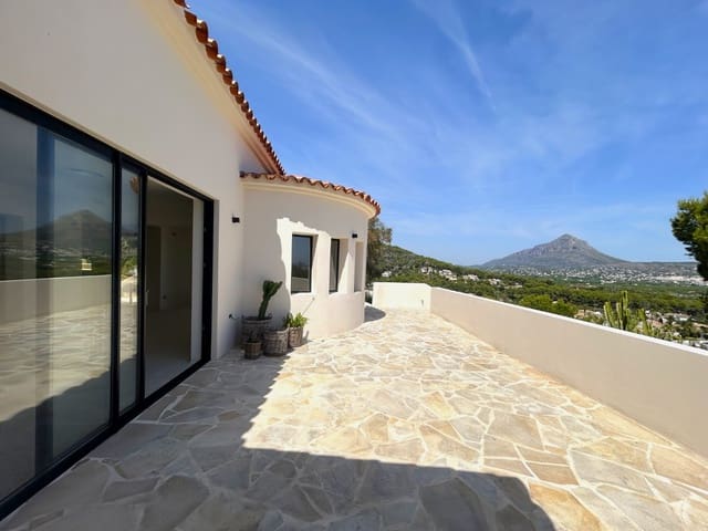 Chalet de 7 habitaciones en Javea / Xàbia en venta con piscina - 2.900.000 € (Ref: 9952835)