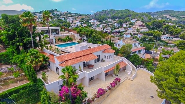Chalet de 7 habitaciones en Javea / Xàbia en venta con piscina - 2.900.000 € (Ref: 9952835)