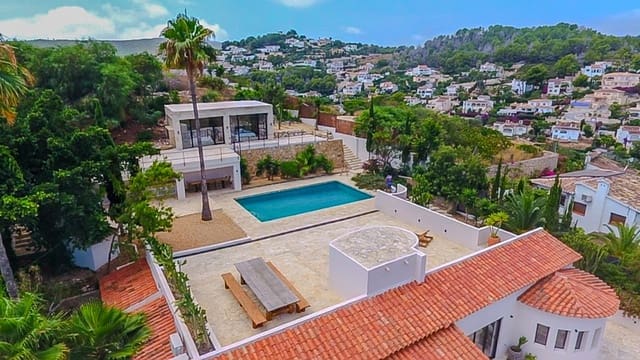 Chalet de 7 habitaciones en Javea / Xàbia en venta con piscina - 2.900.000 € (Ref: 9952835)