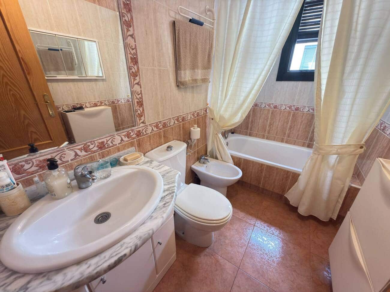 2 sypialnia Apartament na sprzedaż w Los Alcazares - 150 900 € (Ref: 9997539)