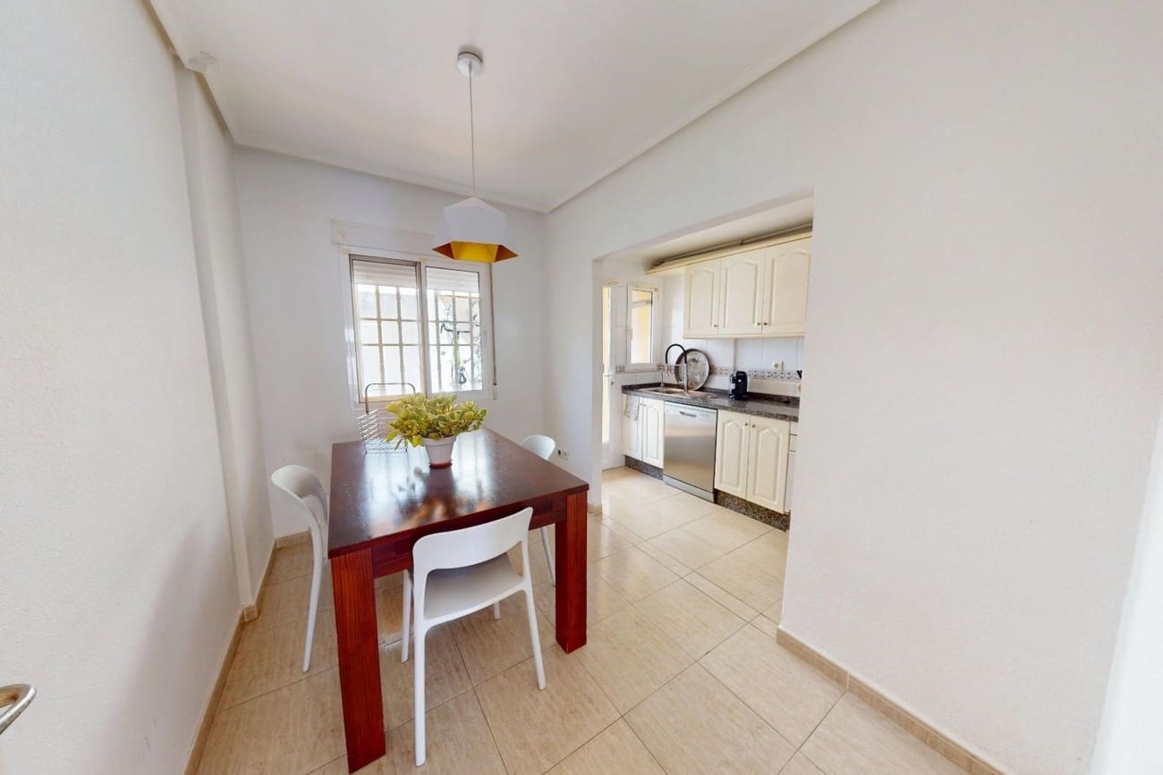 3 bedroom Townhouse for sale in Los Alcazares with pool - € 249,995 (Ref: 9997540)